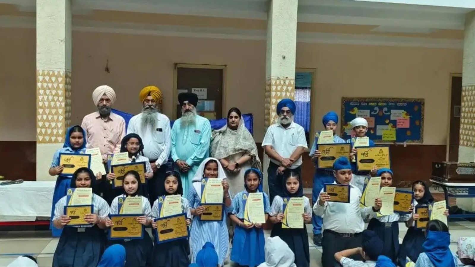 Read more about the article Students Honoured for Outstanding Performance in the Annual Sikh Religion Questionnaire Examination